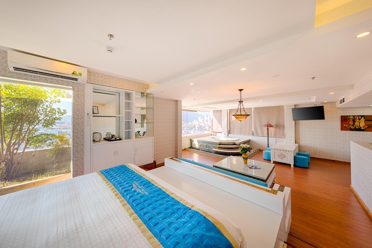 Regina Boutique Hotel Da Nang Bagian luar foto