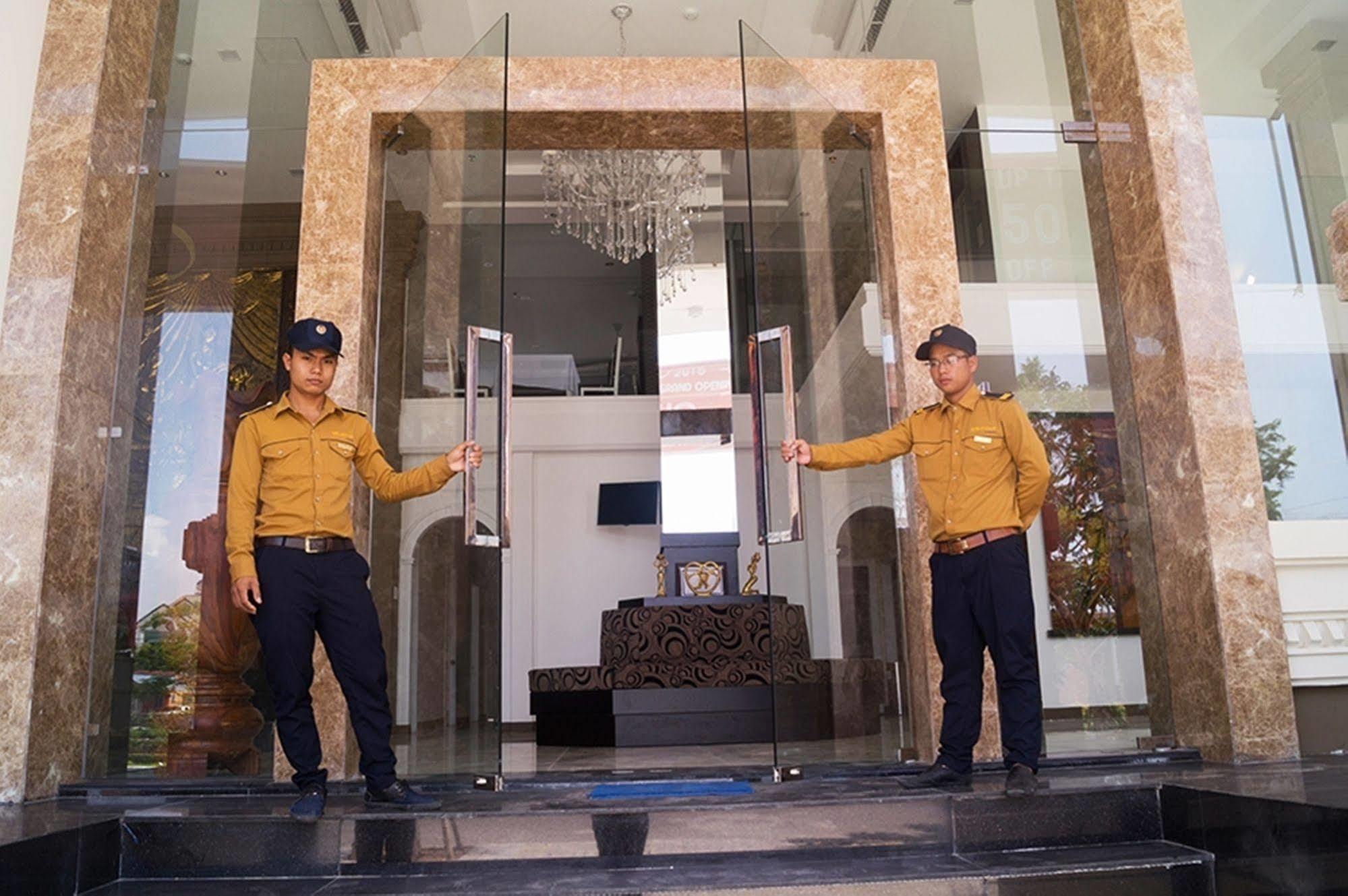 Regina Boutique Hotel Da Nang Bagian luar foto